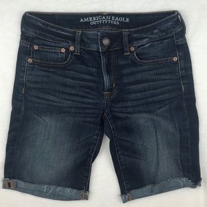 American Eagle 🦅 Bermuda pants